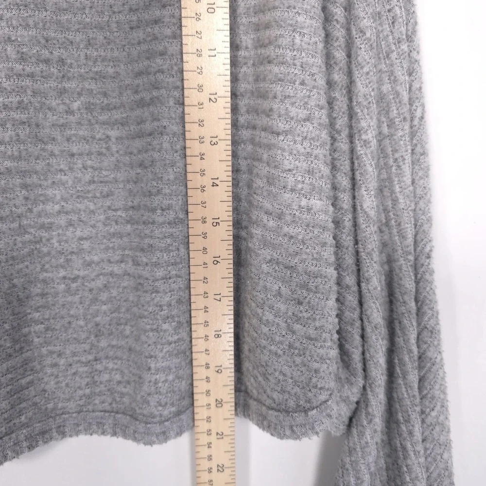 Anthropologie‎ PILCRO Size L Cozy Ribbed Turtleneck Batwing Pullover Top Gray